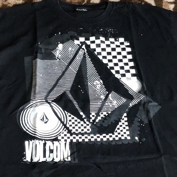 Shirt - Picture 2 of 5